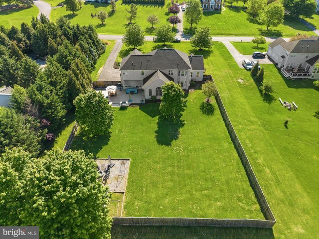 104 GRASMERE DR, Charles Town, WV 25414