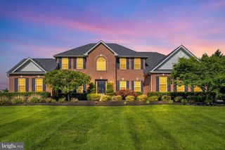 104 GRASMERE DR, Charles Town, WV 25414