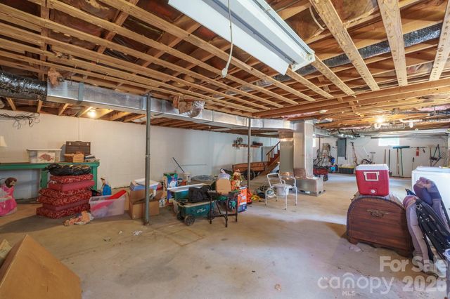 97 Willow Court, Taylorsville, NC 28681