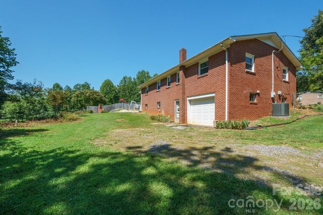 97 Willow Court, Taylorsville, NC 28681