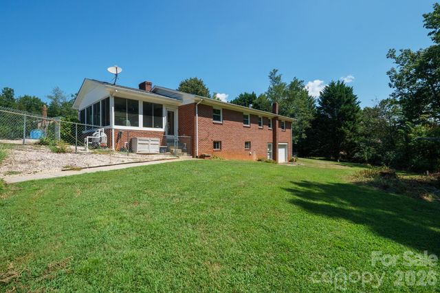 97 Willow Court, Taylorsville, NC 28681