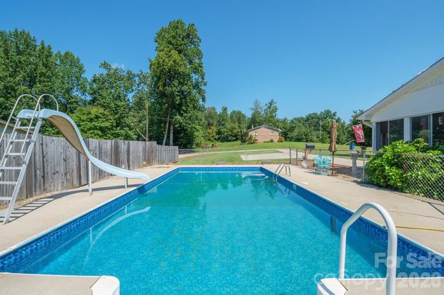 97 Willow Court, Taylorsville, NC 28681