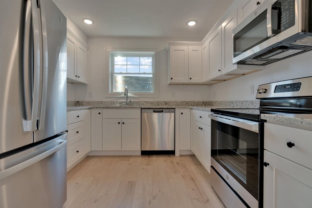 2 Cape Coral Way Unit C, Rochester, NH 03867
