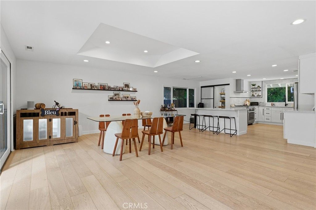 Image 14 of property listing at 20183 Allentown Drive, Woodland Hills, CA 91364