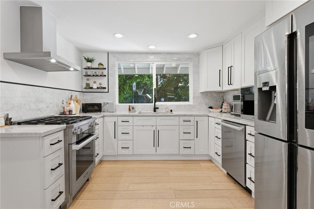 Image 18 of property listing at 20183 Allentown Drive, Woodland Hills, CA 91364