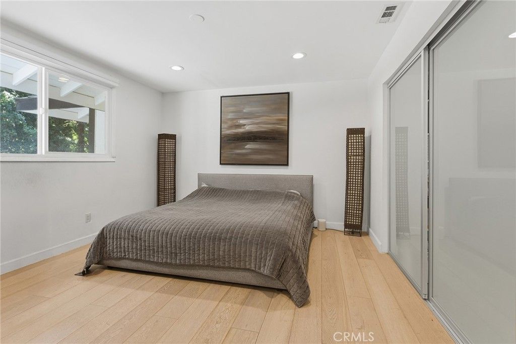 Image 27 of property listing at 20183 Allentown Drive, Woodland Hills, CA 91364