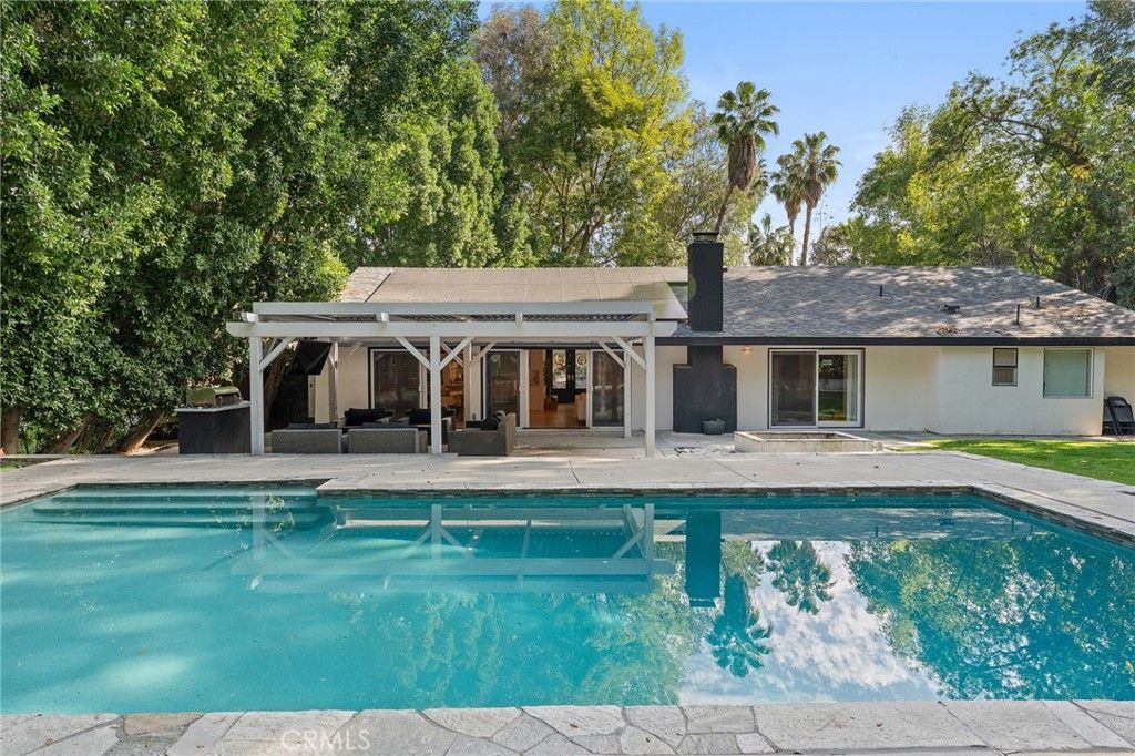 Image 33 of property listing at 20183 Allentown Drive, Woodland Hills, CA 91364