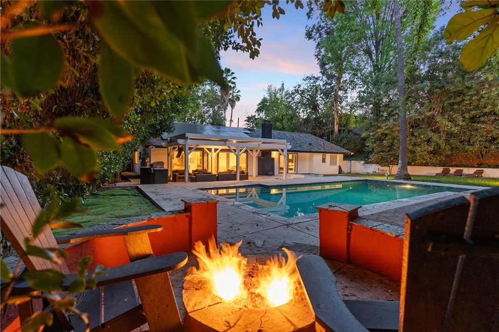 Image 46 of property listing at 20183 Allentown Drive, Woodland Hills, CA 91364