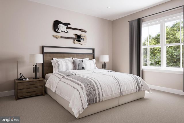 7 BLAZING STAR ST, Frederick, MD 21702