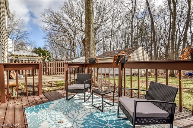 9925 Aldridge Drive, Columbia Station, OH 44028