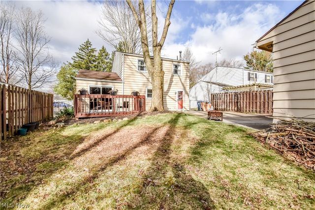 9925 Aldridge Drive, Columbia Station, OH 44028