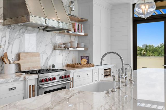 2103 BAYSHORE BOULEVARD 504, Tampa, FL 33606