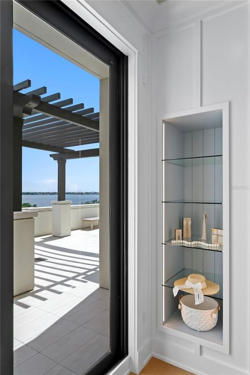 Image 18 of property listing at 2103 BAYSHORE BOULEVARD 504, Tampa, FL 33606