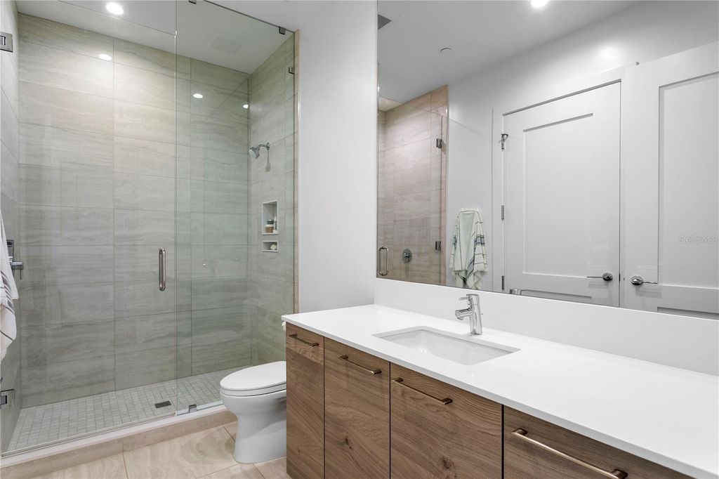 Image 30 of property listing at 2103 BAYSHORE BOULEVARD 504, Tampa, FL 33606
