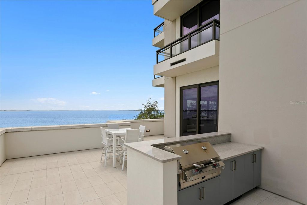 Image 36 of property listing at 2103 BAYSHORE BOULEVARD 504, Tampa, FL 33606