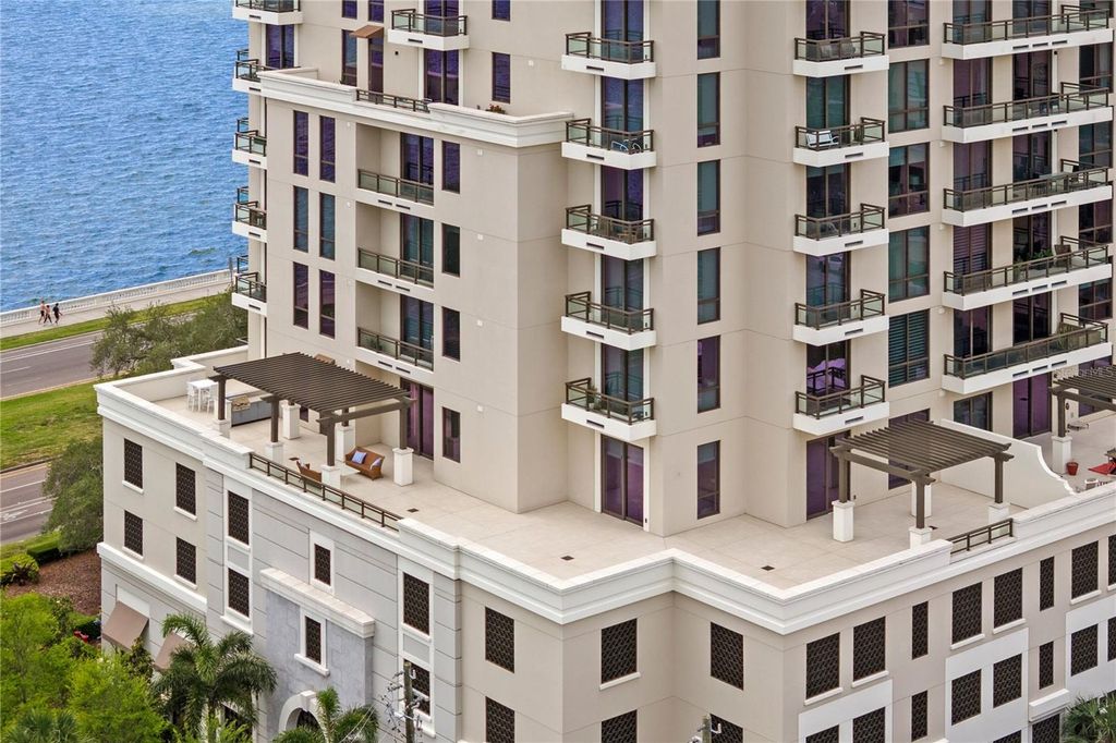 Image 39 of property listing at 2103 BAYSHORE BOULEVARD 504, Tampa, FL 33606