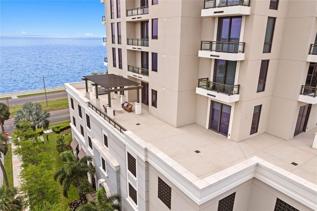 Image 40 of property listing at 2103 BAYSHORE BOULEVARD 504, Tampa, FL 33606