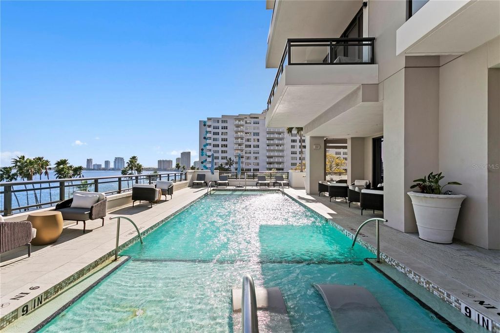 Image 48 of property listing at 2103 BAYSHORE BOULEVARD 504, Tampa, FL 33606