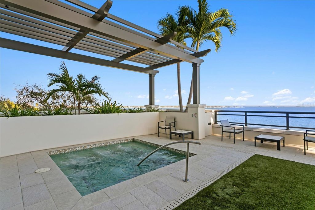 Image 50 of property listing at 2103 BAYSHORE BOULEVARD 504, Tampa, FL 33606