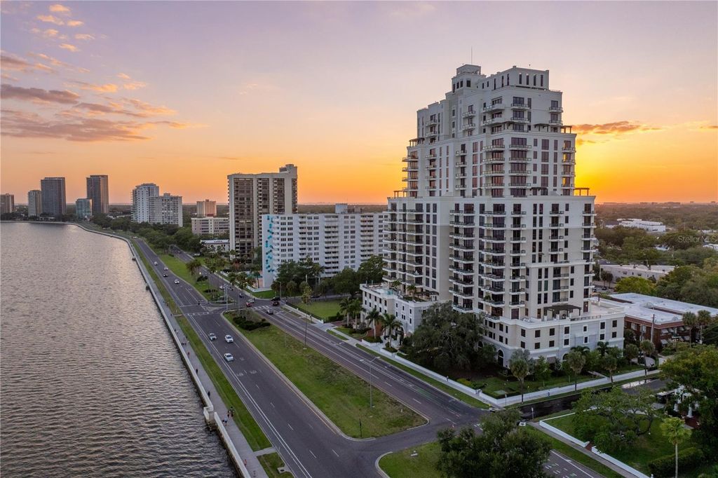 Image 54 of property listing at 2103 BAYSHORE BOULEVARD 504, Tampa, FL 33606