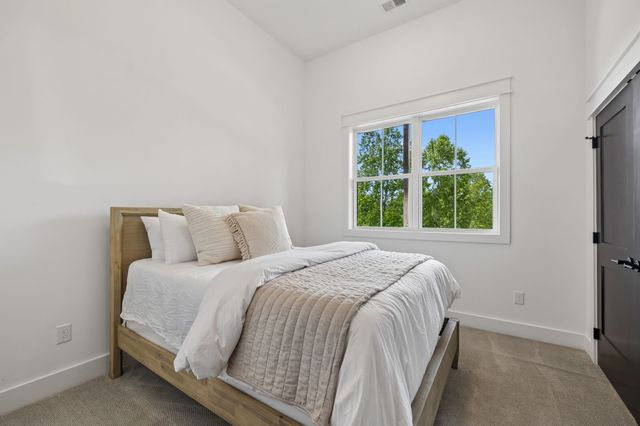 169 Joy Cir, Winchester, TN 37398