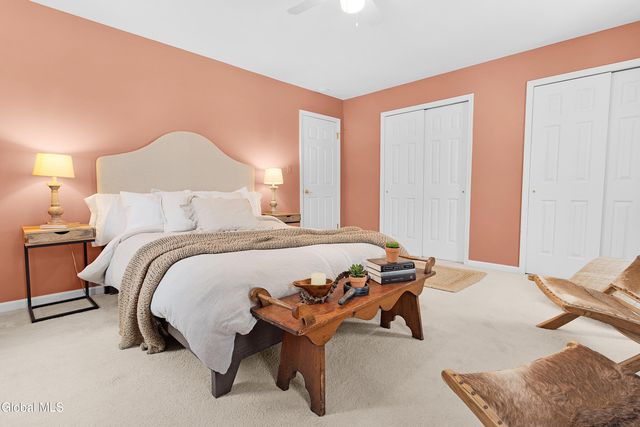 18 Dublin Drive, Niskayuna, NY 12309