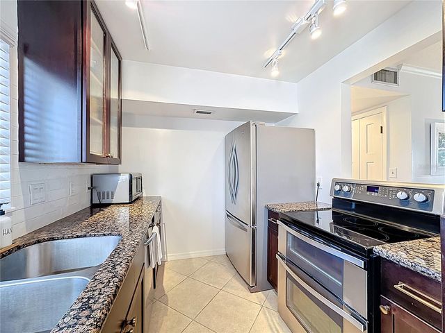 100 THE ESPLANADE N 202, Venice, FL 34285