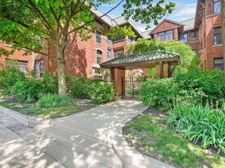 1150 Washington Boulevard 2, Oak Park, IL 60302