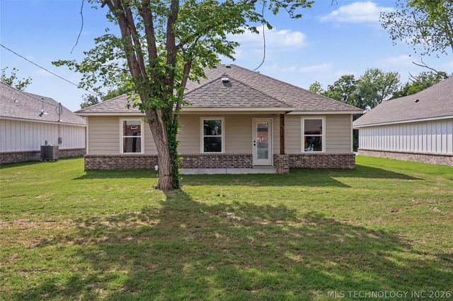 831 S Wood Street, Pryor, OK 74361