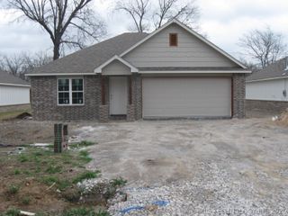 831 S Wood Street, Pryor, OK 74361