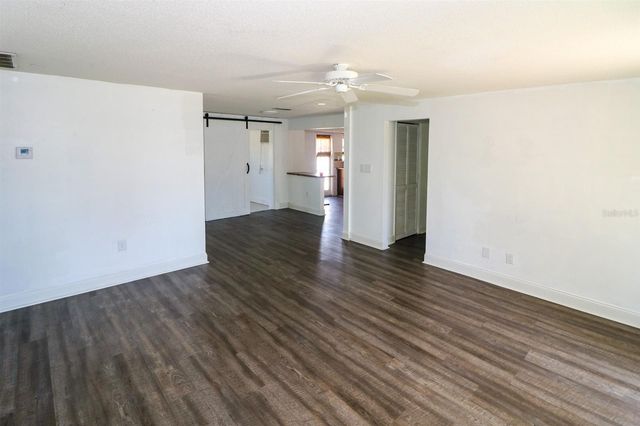 582 RIDGEWOOD STREET NW, Port Charlotte, FL 33952