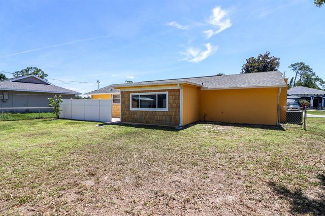 582 RIDGEWOOD STREET NW, Port Charlotte, FL 33952