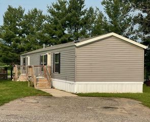 134 Attewell Street #8, Mauston, WI 53948