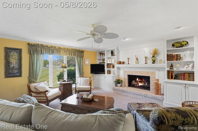 6514 Mountview Court, Brighton, MI 48116