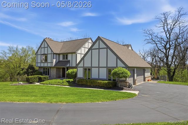 6514 Mountview Court, Brighton, MI 48116