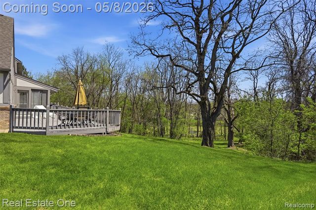 6514 Mountview Court, Brighton, MI 48116