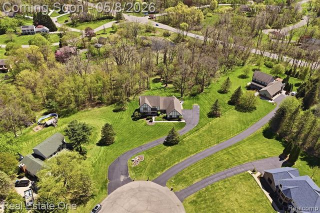 6514 Mountview Court, Brighton, MI 48116