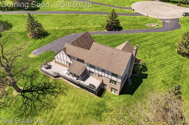 6514 Mountview Court, Brighton, MI 48116