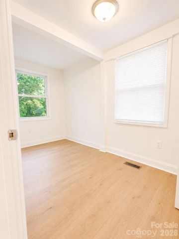 2007 Highland Street, Charlotte, NC 28208