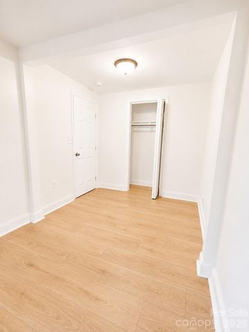 2007 Highland Street, Charlotte, NC 28208