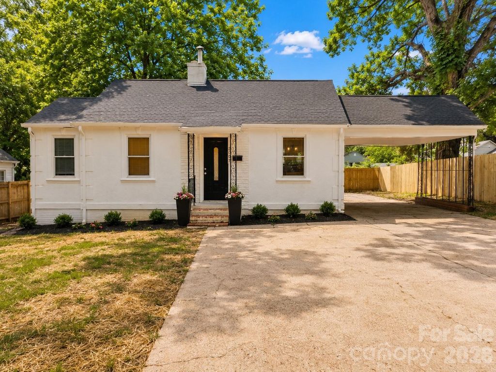 2007 Highland Street, Charlotte, NC 28208
