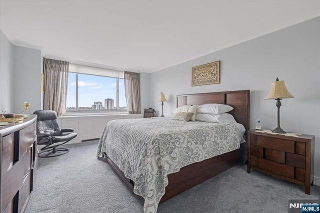 1600 Parker 17H, Fort Lee, NJ 07024