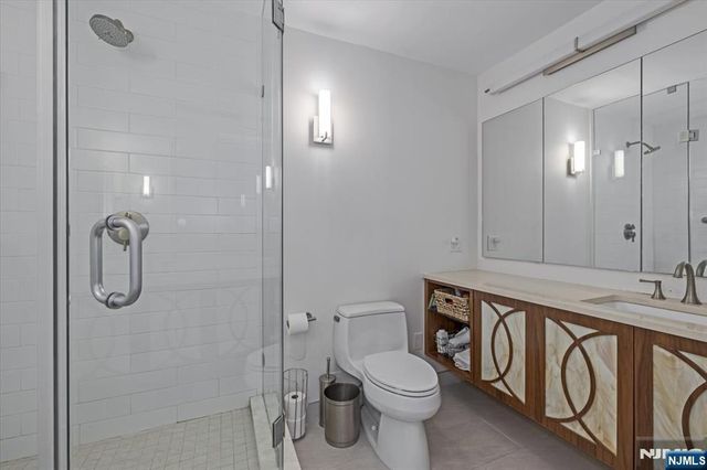 1600 Parker 17H, Fort Lee, NJ 07024