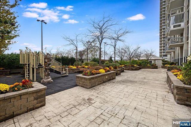 1600 Parker 17H, Fort Lee, NJ 07024