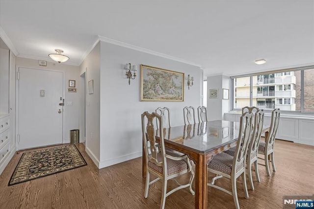 1600 Parker 17H, Fort Lee, NJ 07024