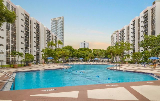 17011 N Bay Rd 205, Sunny Isles Beach, FL 33160