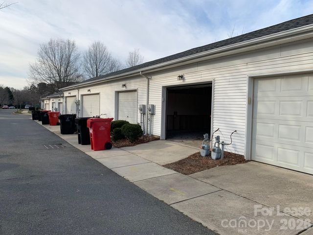 626 Old Meeting Way, Davidson, NC 28036