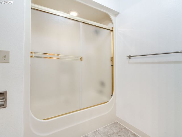 13817 Nw 10TH Ct C, Vancouver, WA 98685