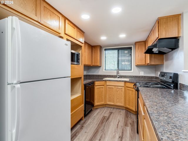 13817 Nw 10TH Ct C, Vancouver, WA 98685