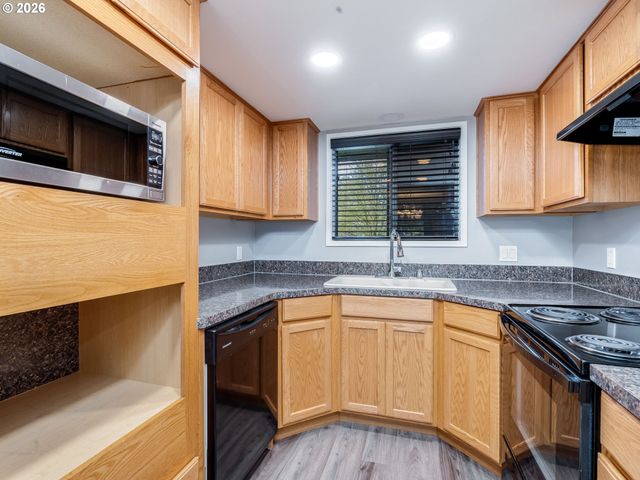 13817 Nw 10TH Ct C, Vancouver, WA 98685